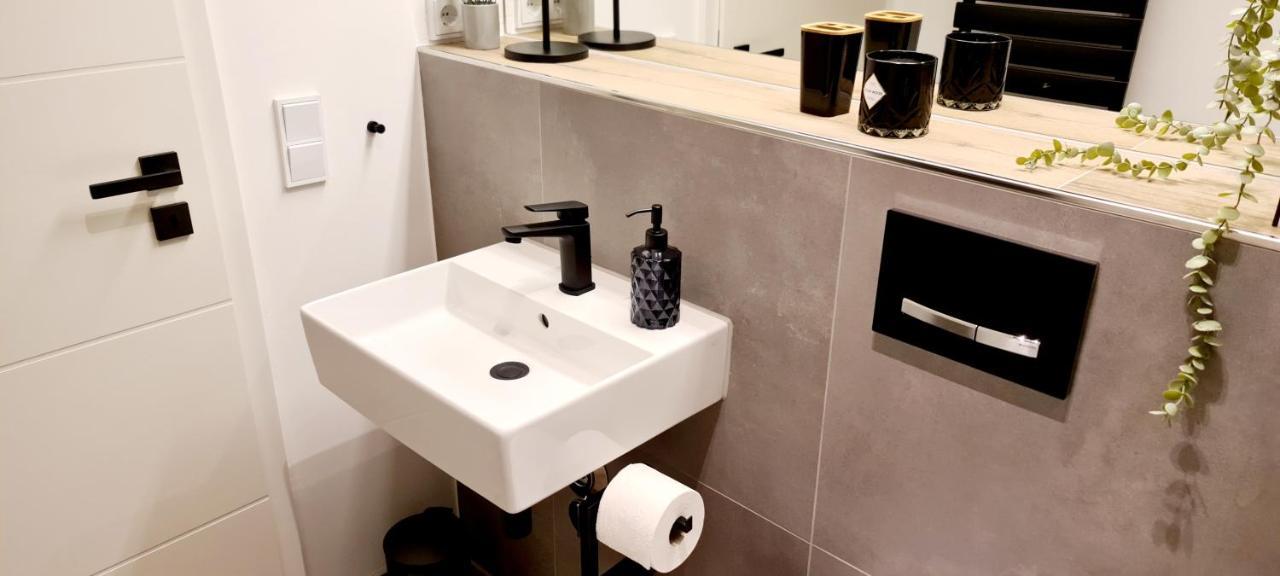 Elbquartier | Ferienwohnung In Wedel Bagian luar foto